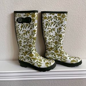 Smith & Hawken Waterproof Gardening Boots size 8